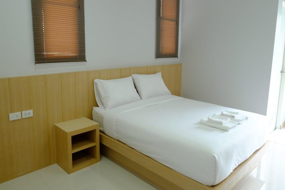 Charisma Residence Rayong Buitenkant foto