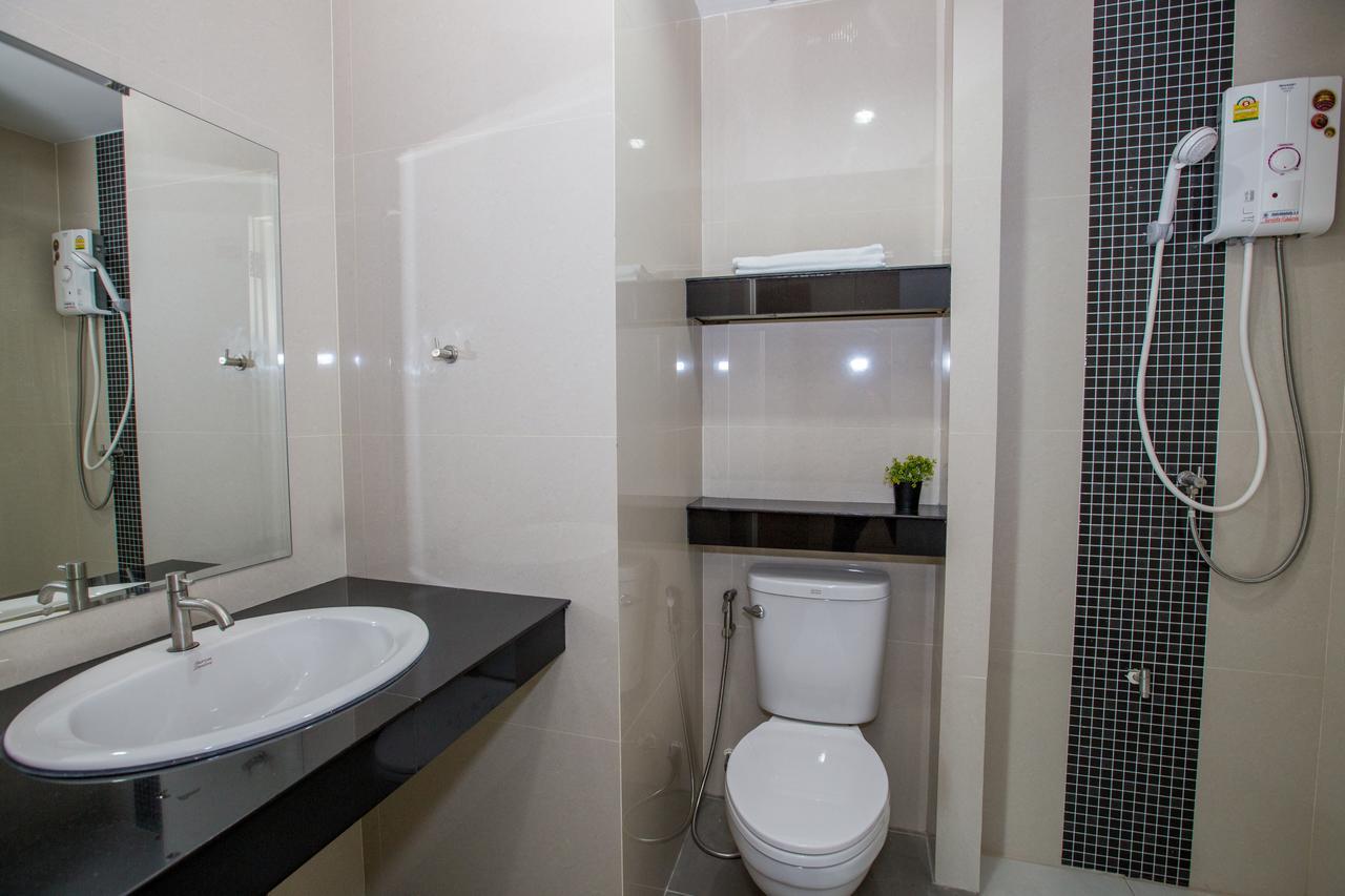 Charisma Residence Rayong Buitenkant foto